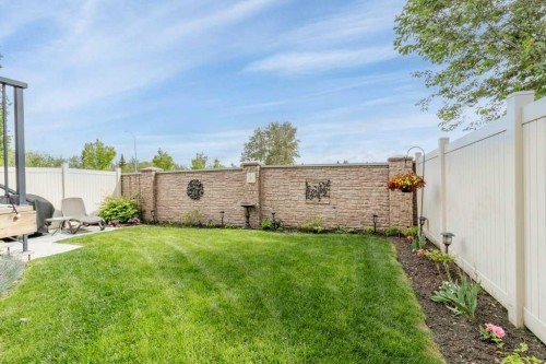 7 Michener Boulevard, Red Deer, AB 