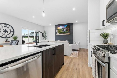 58 Bardwell Way, Sylvan Lake, AB 