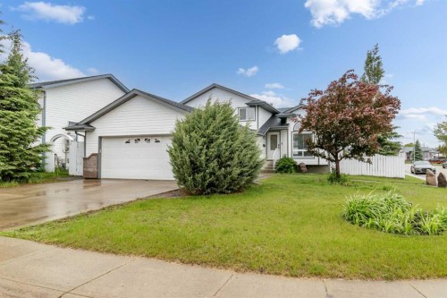 61 Premiere Crescent, Blackfalds, AB 