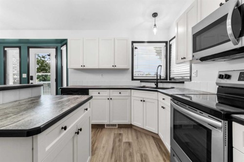 61 Premiere Crescent, Blackfalds, AB 