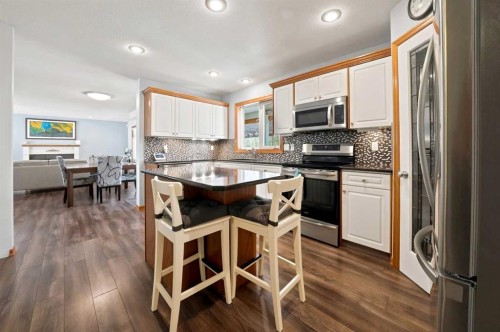 40 Owens Close, Red Deer, AB 