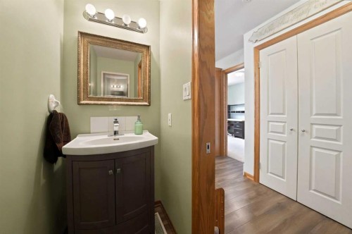 40 Owens Close, Red Deer, AB 