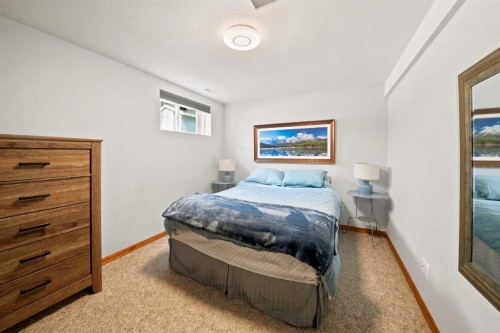 40 Owens Close, Red Deer, AB 