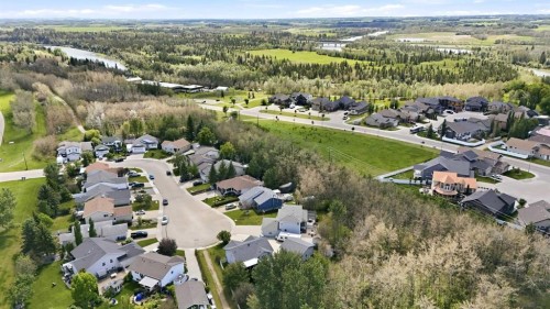 40 Owens Close, Red Deer, AB 