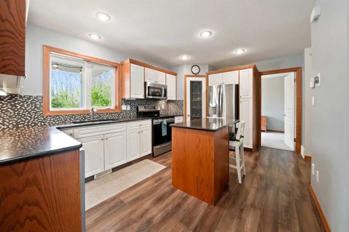 40 Owens Close, Red Deer, AB 