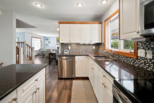 40 Owens Close, Red Deer, AB 