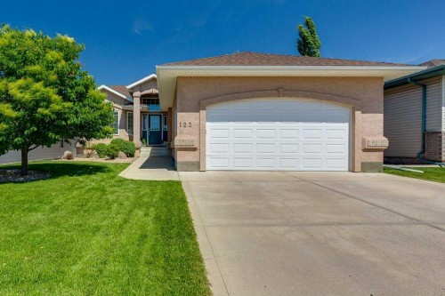 123 Ammeter Close, Red Deer, AB 