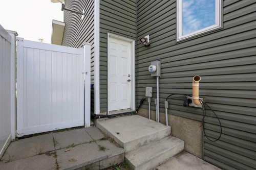 112 Eastpointe Drive, Blackfalds, AB 