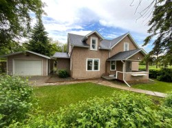 138 Trochu Avenue Trochu, AB T0M 2C0