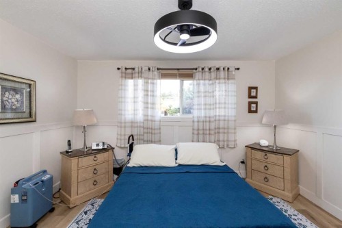5015 35 Street, Innisfail, AB - Indoor Photo Showing Bedroom