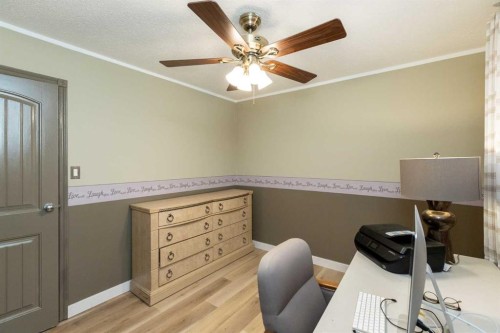 5015 35 Street, Innisfail, AB - Indoor