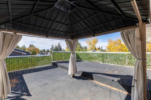 5015 35 Street, Innisfail, AB - Outdoor With Exterior