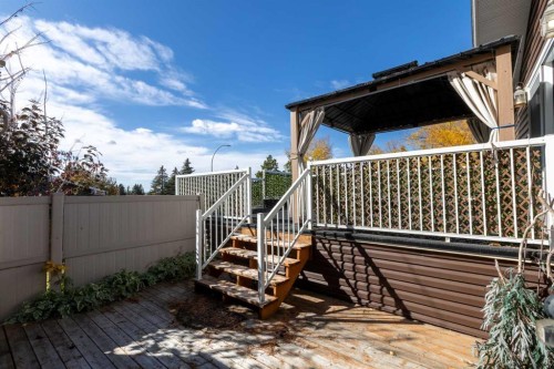 5015 35 Street, Innisfail, AB - Outdoor With Deck Patio Veranda