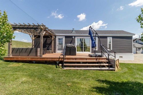 6091-25054 South Pine  Rural Red Deer County, AB T0M 1R0