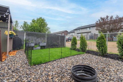 125 Winston Place, Blackfalds, AB 