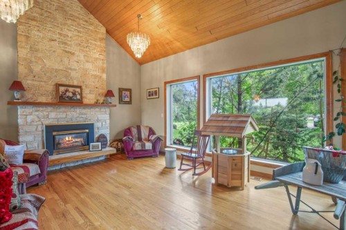 37563 Range Road 272, Rural Red Deer County, AB 
