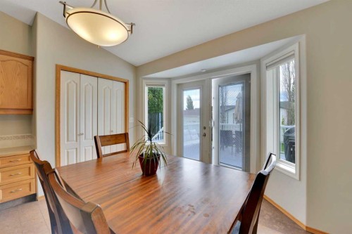 7 Logan Close, Red Deer, AB 