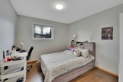 7 Logan Close, Red Deer, AB 