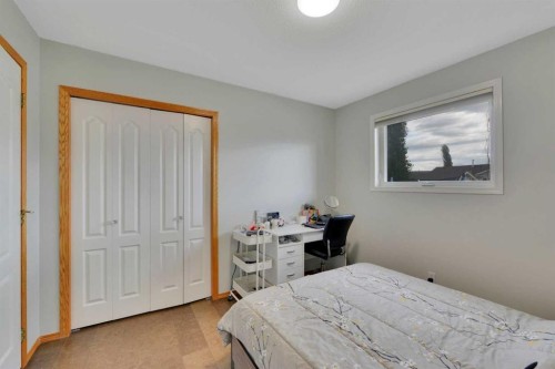7 Logan Close, Red Deer, AB 