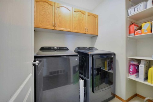 7 Logan Close, Red Deer, AB 