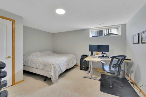 7 Logan Close, Red Deer, AB 
