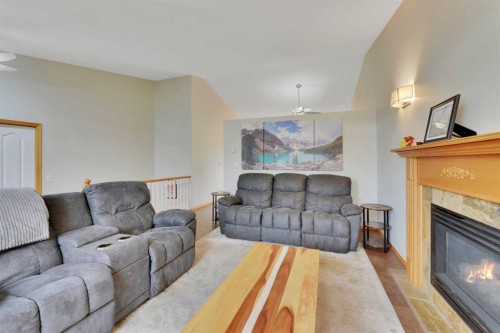 7 Logan Close, Red Deer, AB 