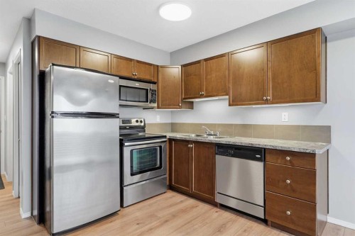 310-3 Broadway Rise, Sylvan Lake, AB 