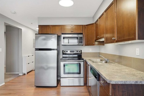 310-3 Broadway Rise, Sylvan Lake, AB 