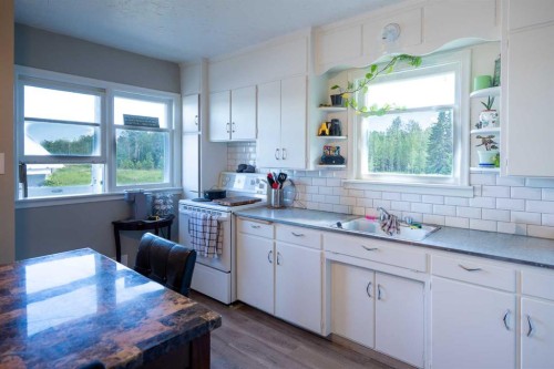 365021 Range Road 65, Caroline, AB 