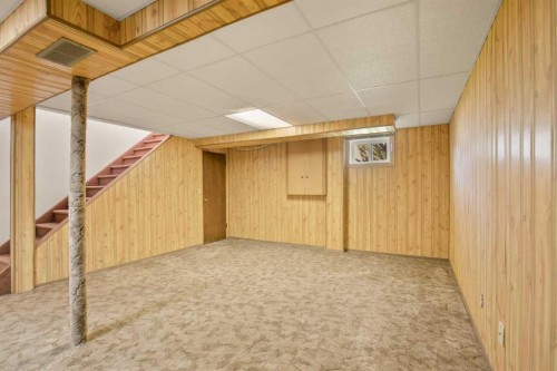 4833 49 Street, Olds, AB 