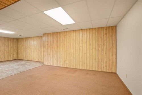 4833 49 Street, Olds, AB 