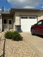4516 54 Street Ponoka, AB T4J 1J4