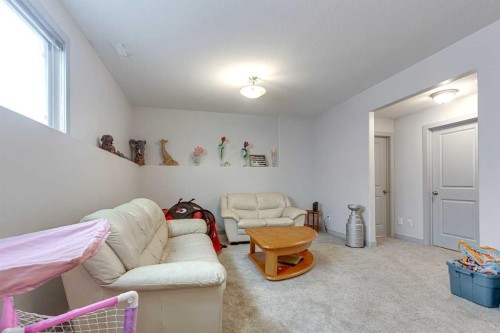 25 Caribou Crescent, Red Deer, AB 