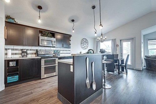 25 Caribou Crescent, Red Deer, AB 