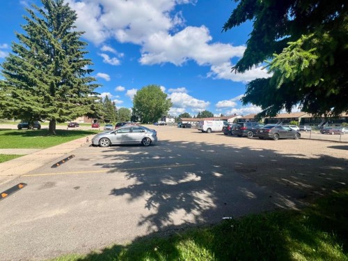 207-35 Bennett Street, Red Deer, AB 