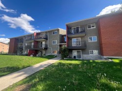 207-35 Bennett Street Red Deer, AB T4R 1V3