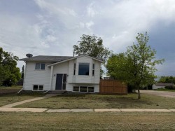 5126 Norfolk Avenue Coronation, AB T0C 1C0