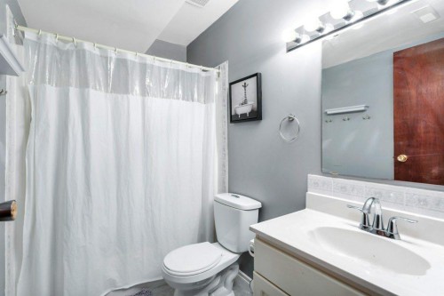 4917 Wocmacks Road, Blackfalds, AB 