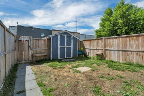 4917 Wocmacks Road, Blackfalds, AB 