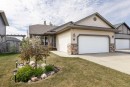 59 Burris Pointe, Lacombe, AB 