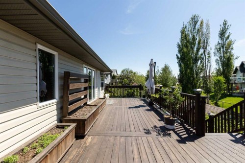 59 Burris Pointe, Lacombe, AB 