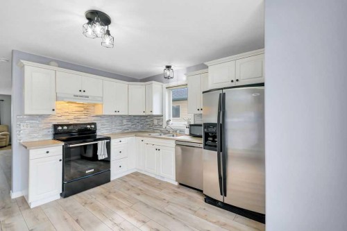 67 Durand Crescent, Red Deer, AB 