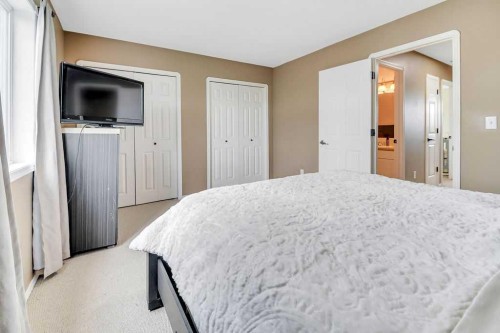 67 Durand Crescent, Red Deer, AB 