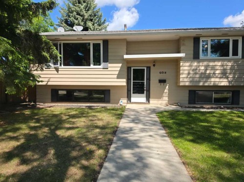 6014 44 Avenue, Camrose, AB - Outdoor