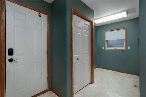 5212 43 Avenue, Camrose, AB 