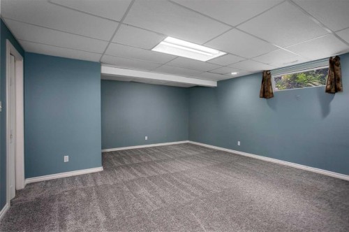 5212 43 Avenue, Camrose, AB 