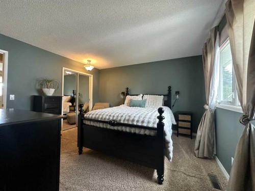 134 Wiltshire Boulevard, Red Deer, AB 