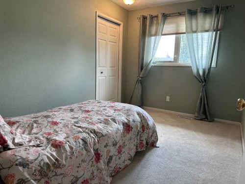 134 Wiltshire Boulevard, Red Deer, AB 