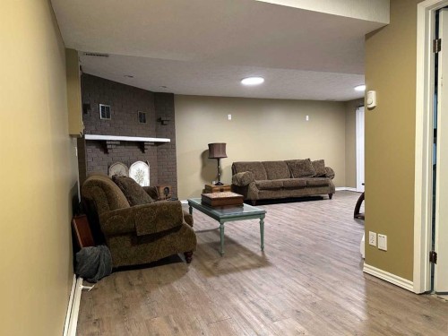 134 Wiltshire Boulevard, Red Deer, AB 