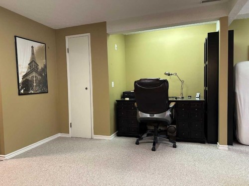 134 Wiltshire Boulevard, Red Deer, AB 